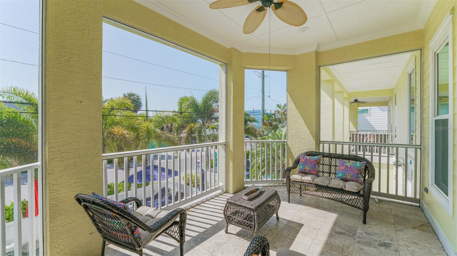 2203 AVENUE C #B, BRADENTON BEACH, FL, 34217