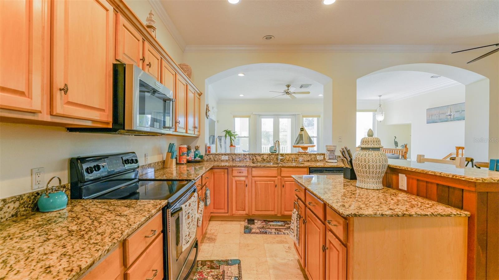2203 AVENUE C #B, BRADENTON BEACH, FL, 34217