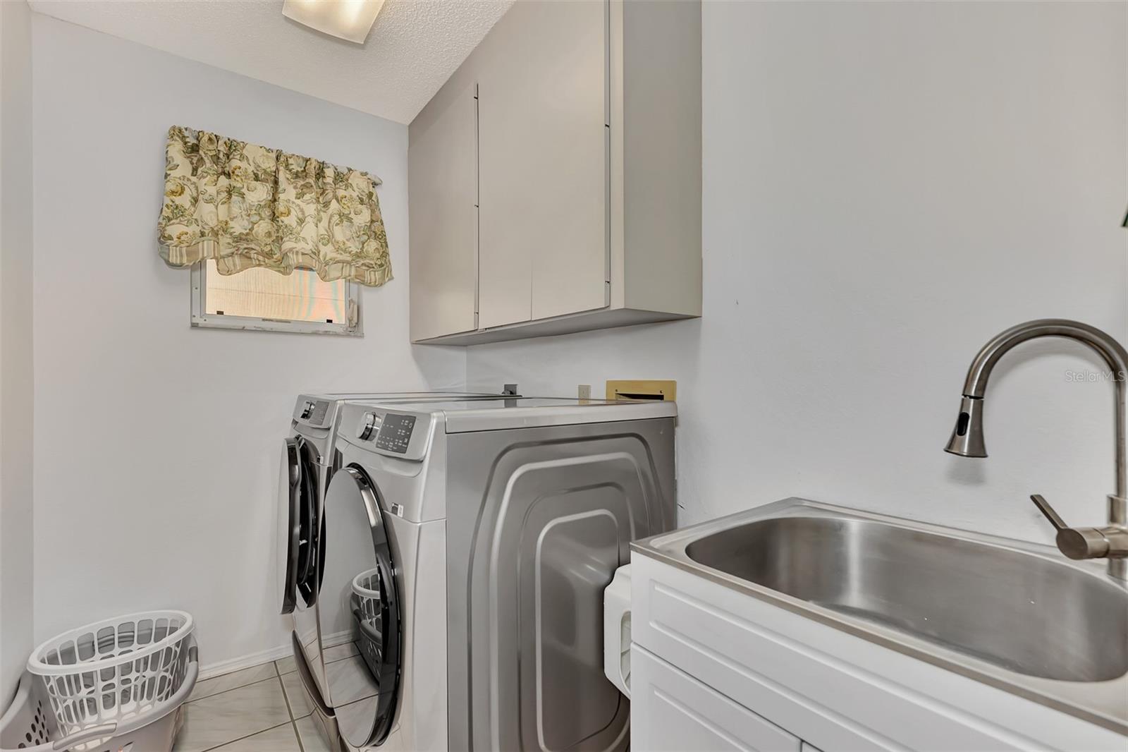 1567 WATERFORD DR, VENICE, FL, 34292