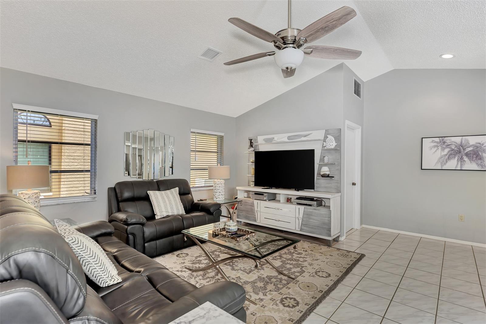 1567 WATERFORD DR, VENICE, FL, 34292