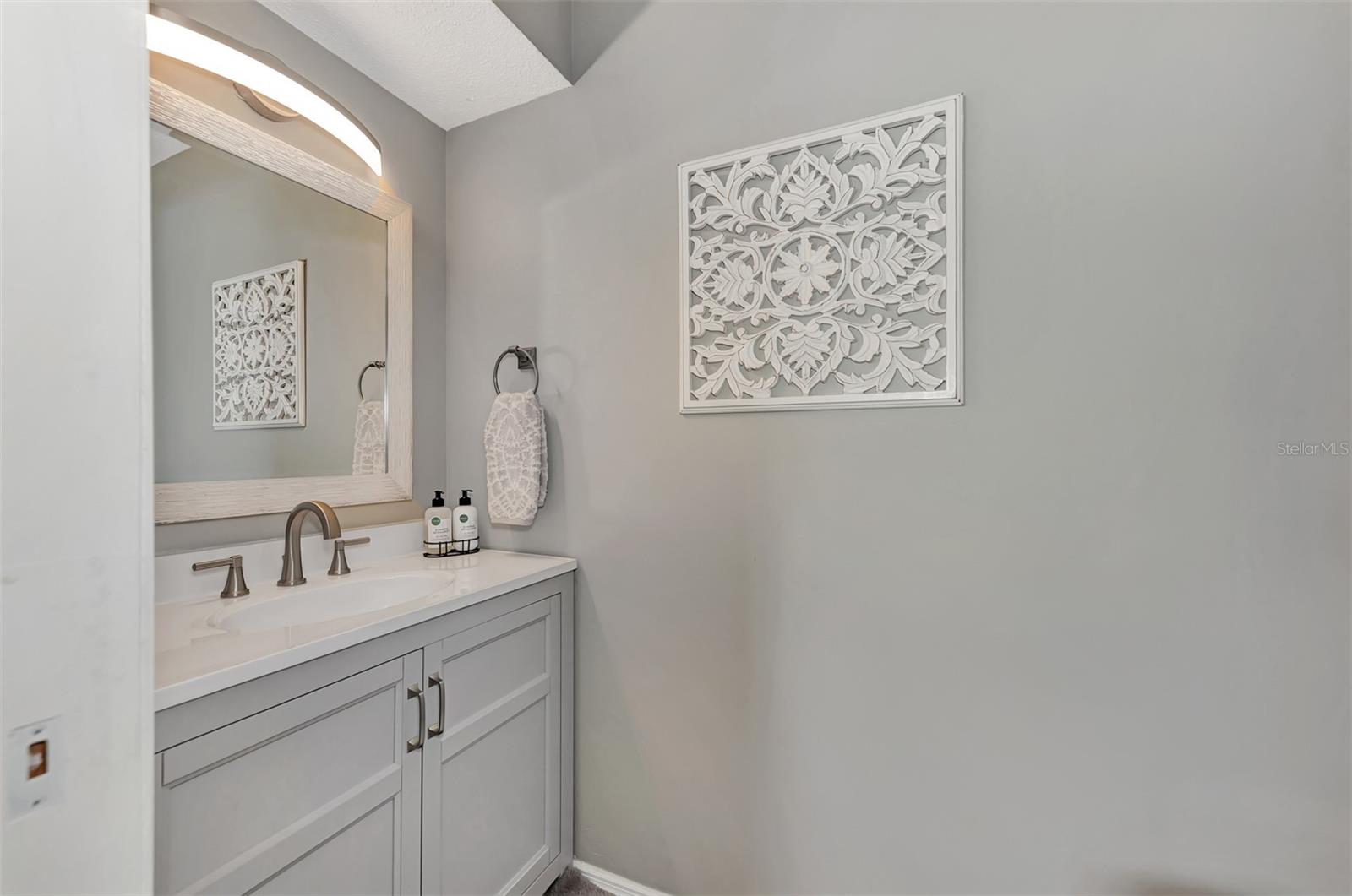1567 WATERFORD DR, VENICE, FL, 34292