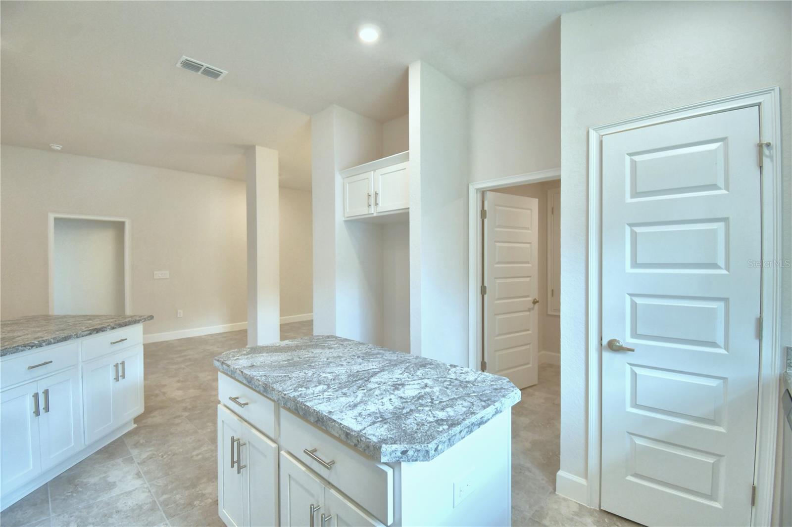 5500 KNIGHTS LANDING DR, LAKELAND, FL, 33810