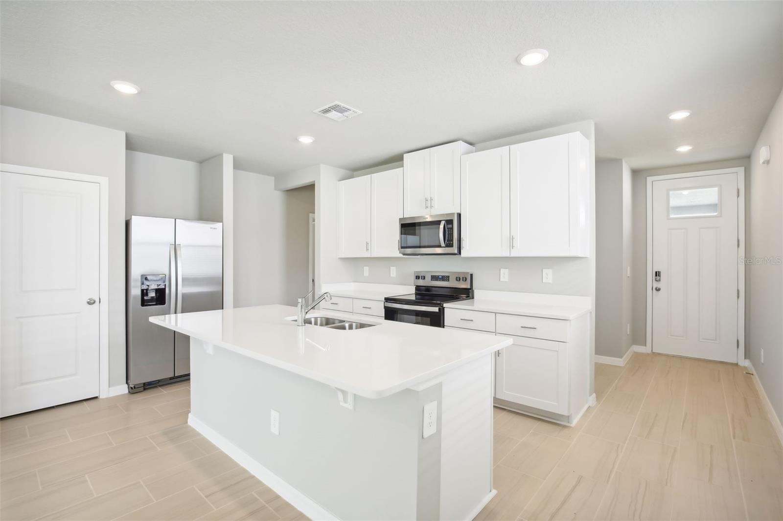 3716 RADIANT MOUNTAIN DR, PLANT CITY, FL, 33565