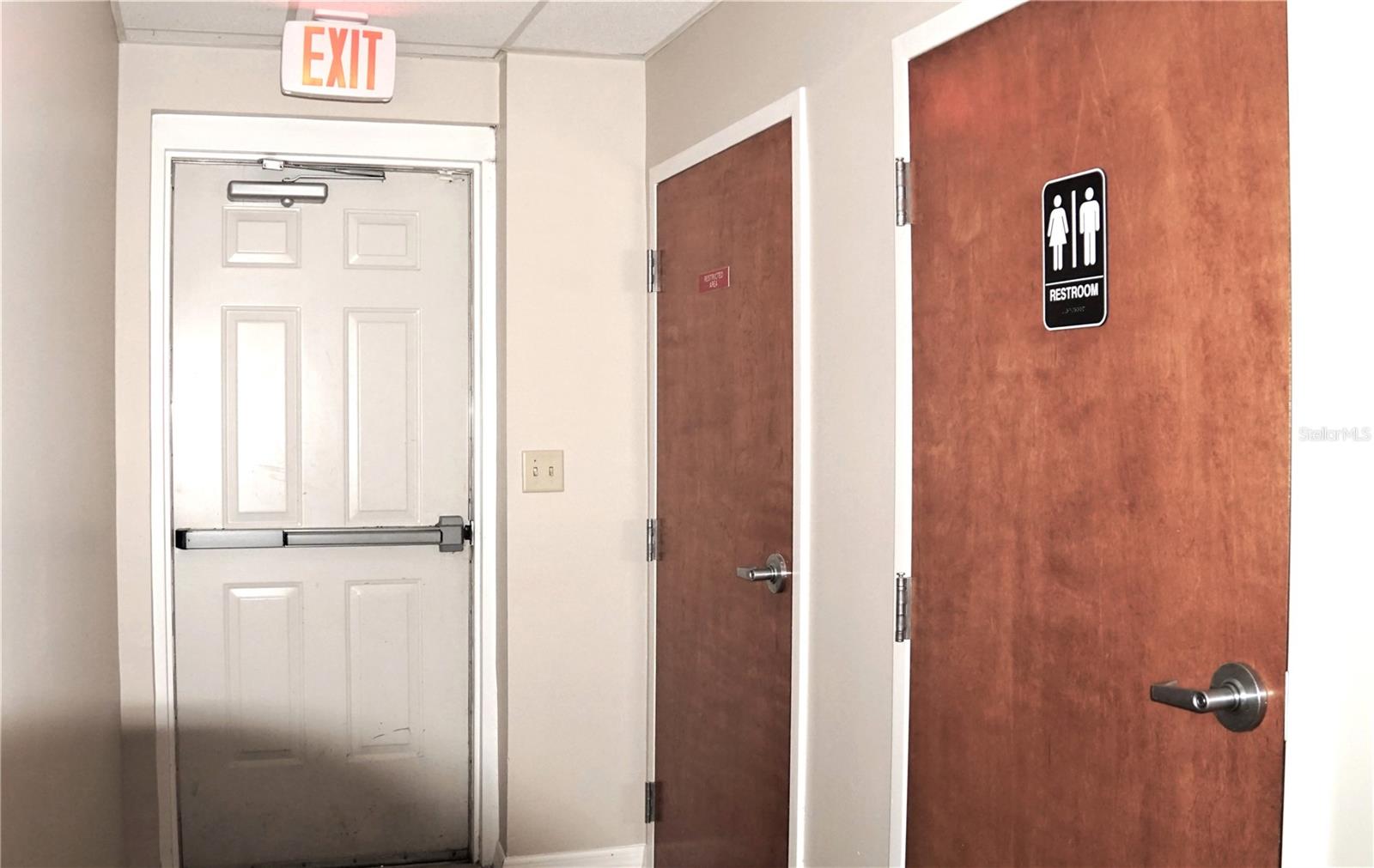 1287 N SEMORAN BLVD #100, ORLANDO, FL, 32807