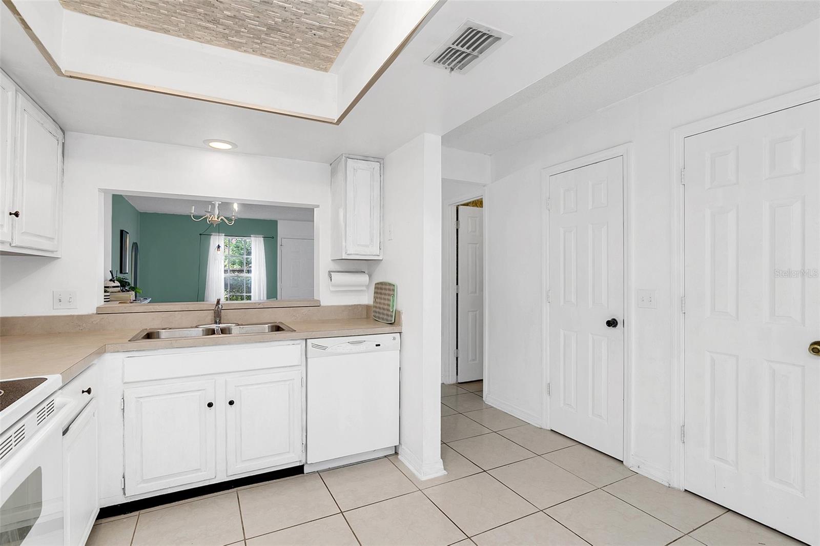 2704 E PINE ST, ORLANDO, FL, 32803