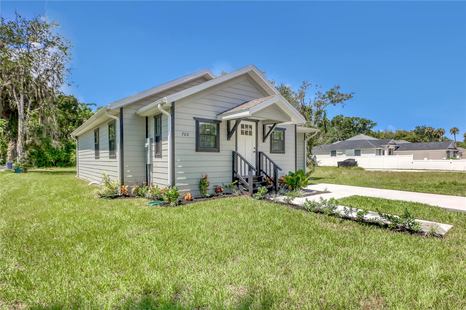 702 S MYRTLE AVE, NEW SMYRNA BEACH, FL, 32168