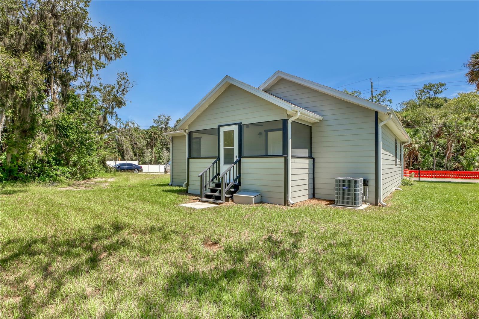 702 S MYRTLE AVE, NEW SMYRNA BEACH, FL, 32168