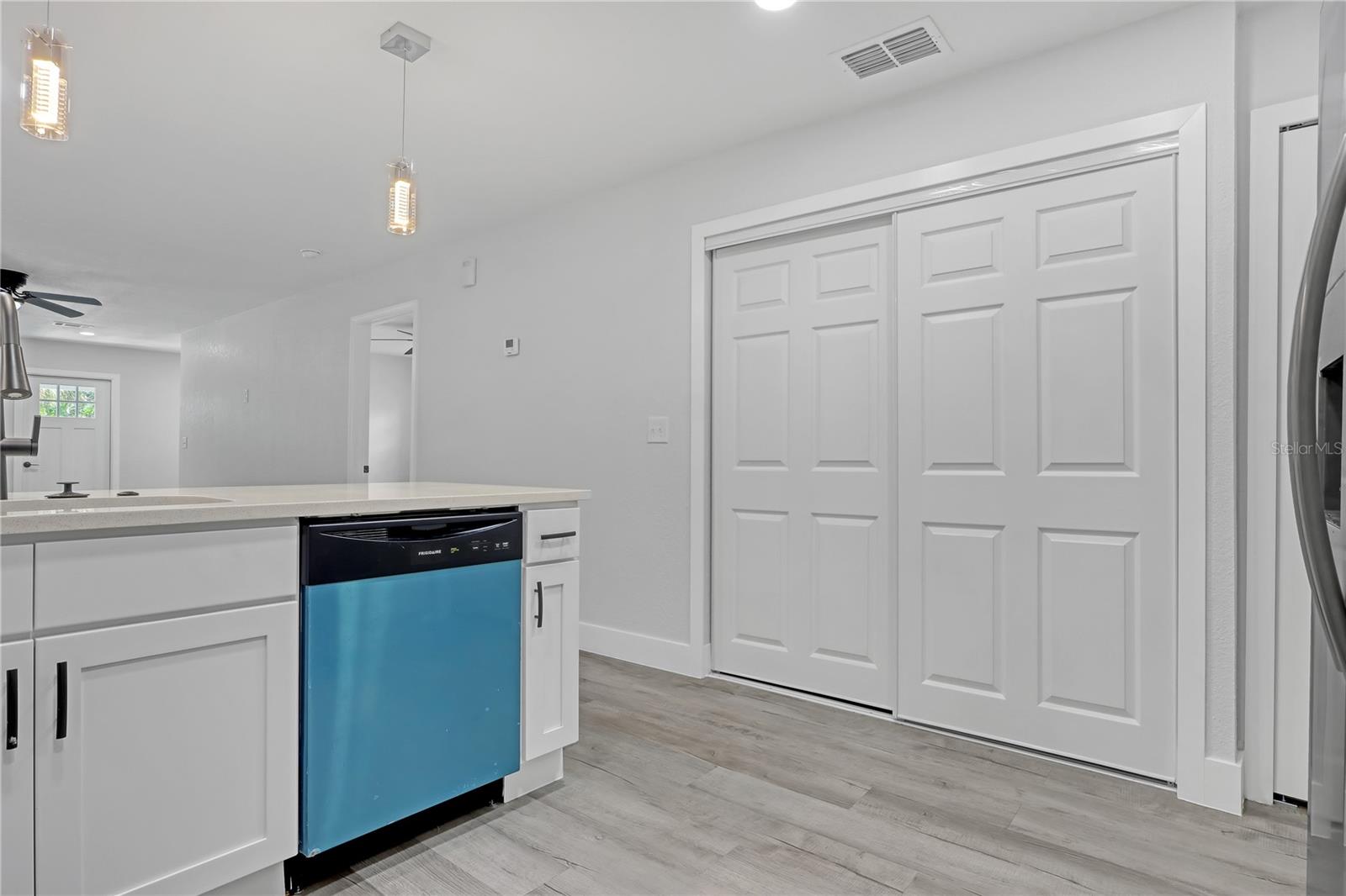 702 S MYRTLE AVE, NEW SMYRNA BEACH, FL, 32168