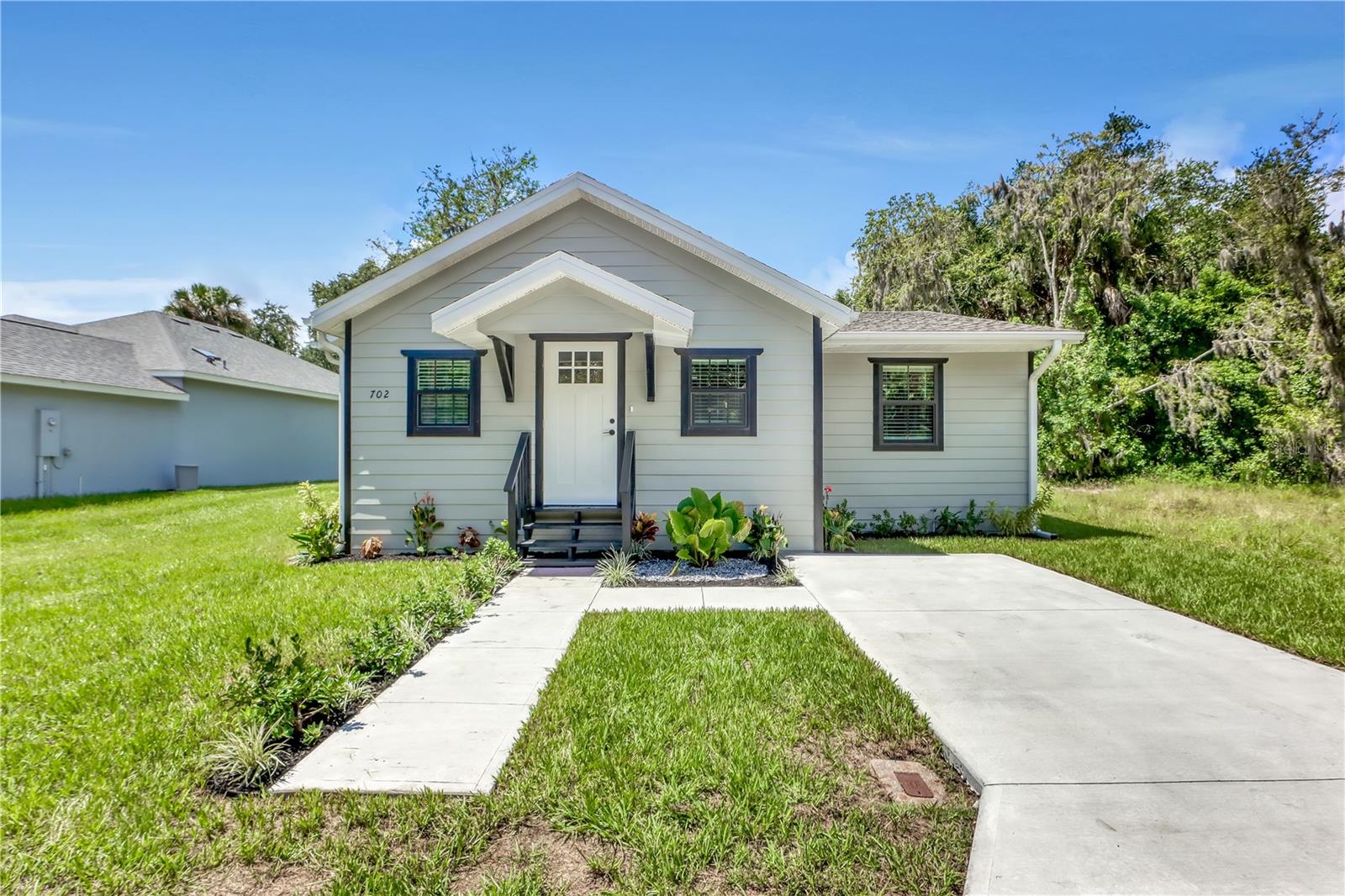 702 S MYRTLE AVE, NEW SMYRNA BEACH, FL, 32168
