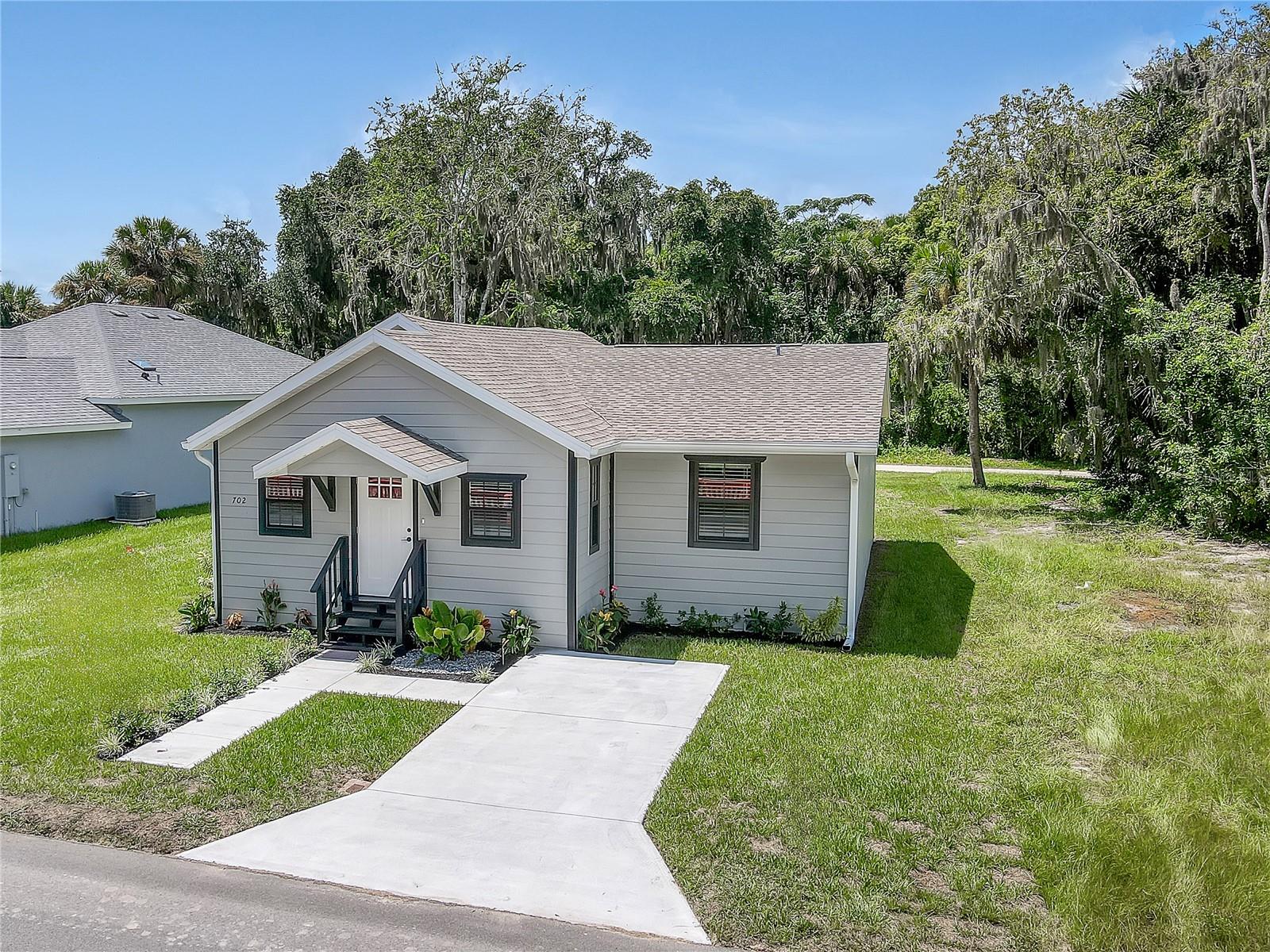 702 S MYRTLE AVE, NEW SMYRNA BEACH, FL, 32168
