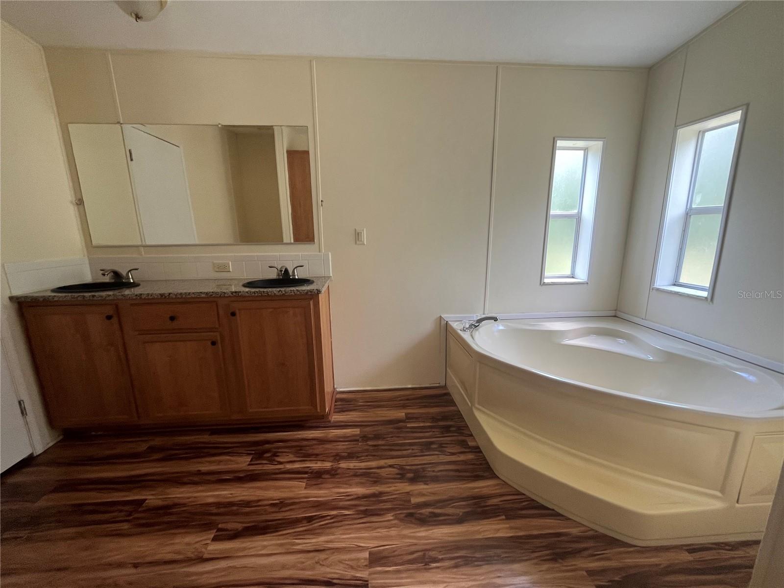 10350 BECKENGER AVE, HASTINGS, FL, 32145
