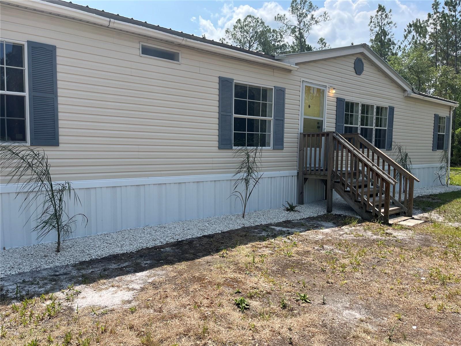 10350 BECKENGER AVE, HASTINGS, FL, 32145