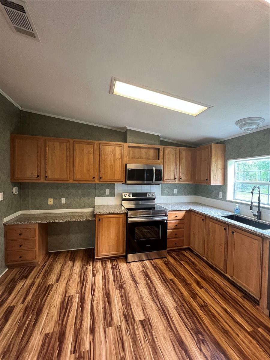 10350 BECKENGER AVE, HASTINGS, FL, 32145