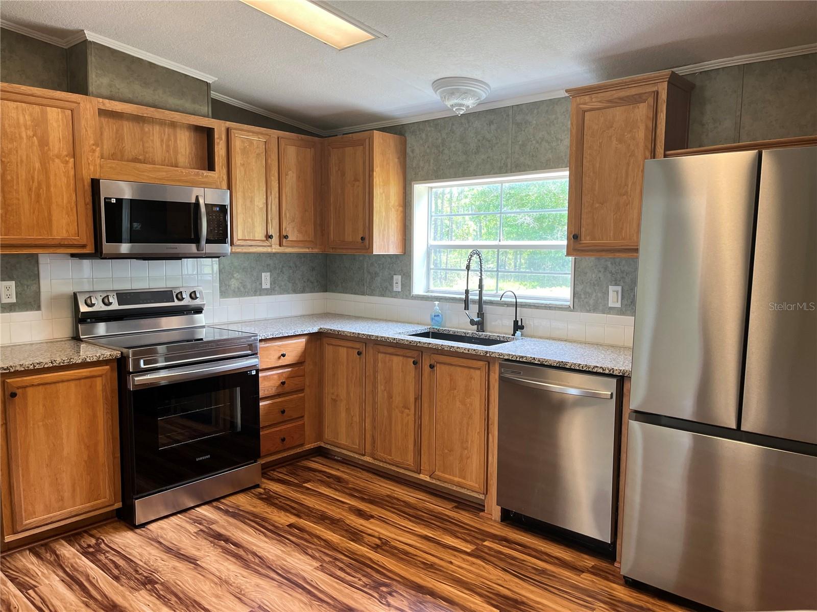 10350 BECKENGER AVE, HASTINGS, FL, 32145