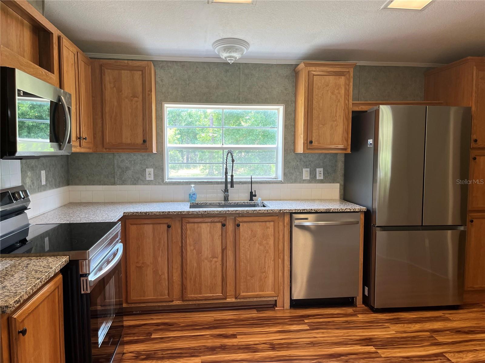 10350 BECKENGER AVE, HASTINGS, FL, 32145