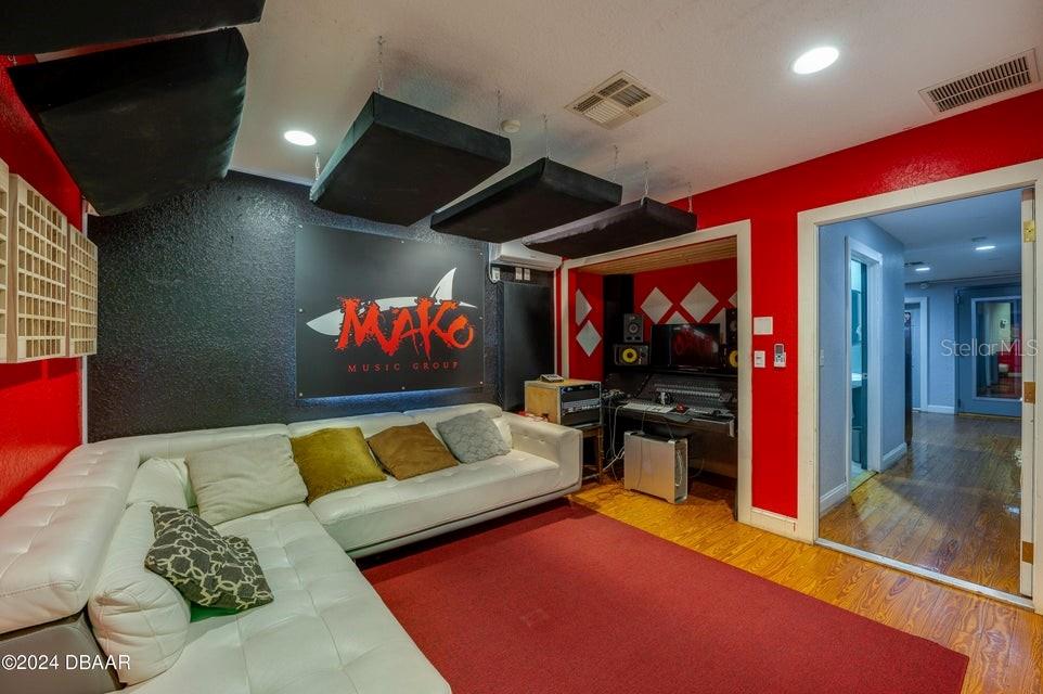 2250 N VOLUSIA AVE, ORANGE CITY, FL, 32763