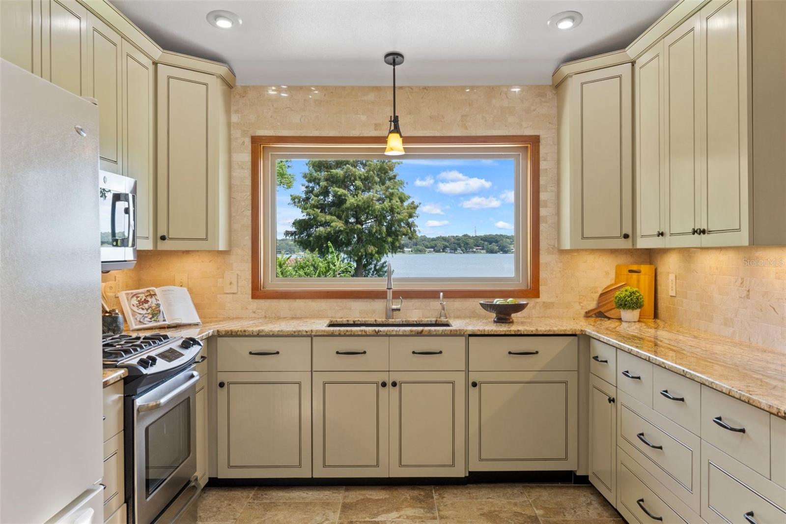 7451 SADLER RD, MOUNT DORA, FL, 32757