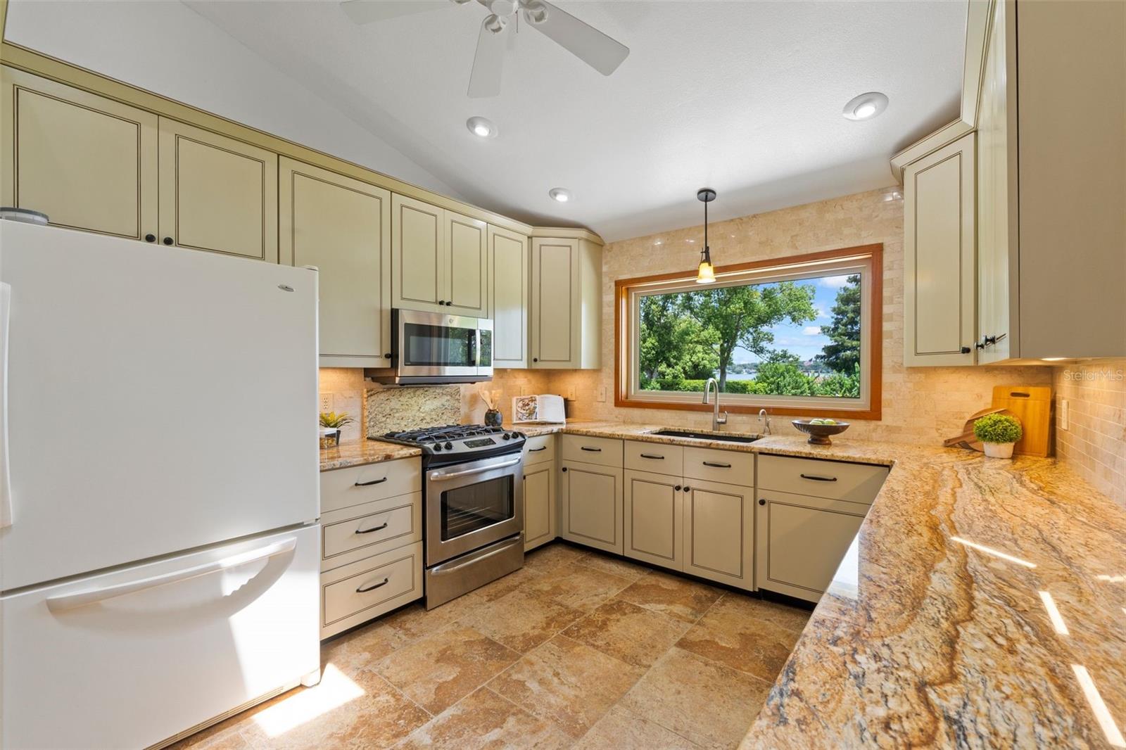 7451 SADLER RD, MOUNT DORA, FL, 32757