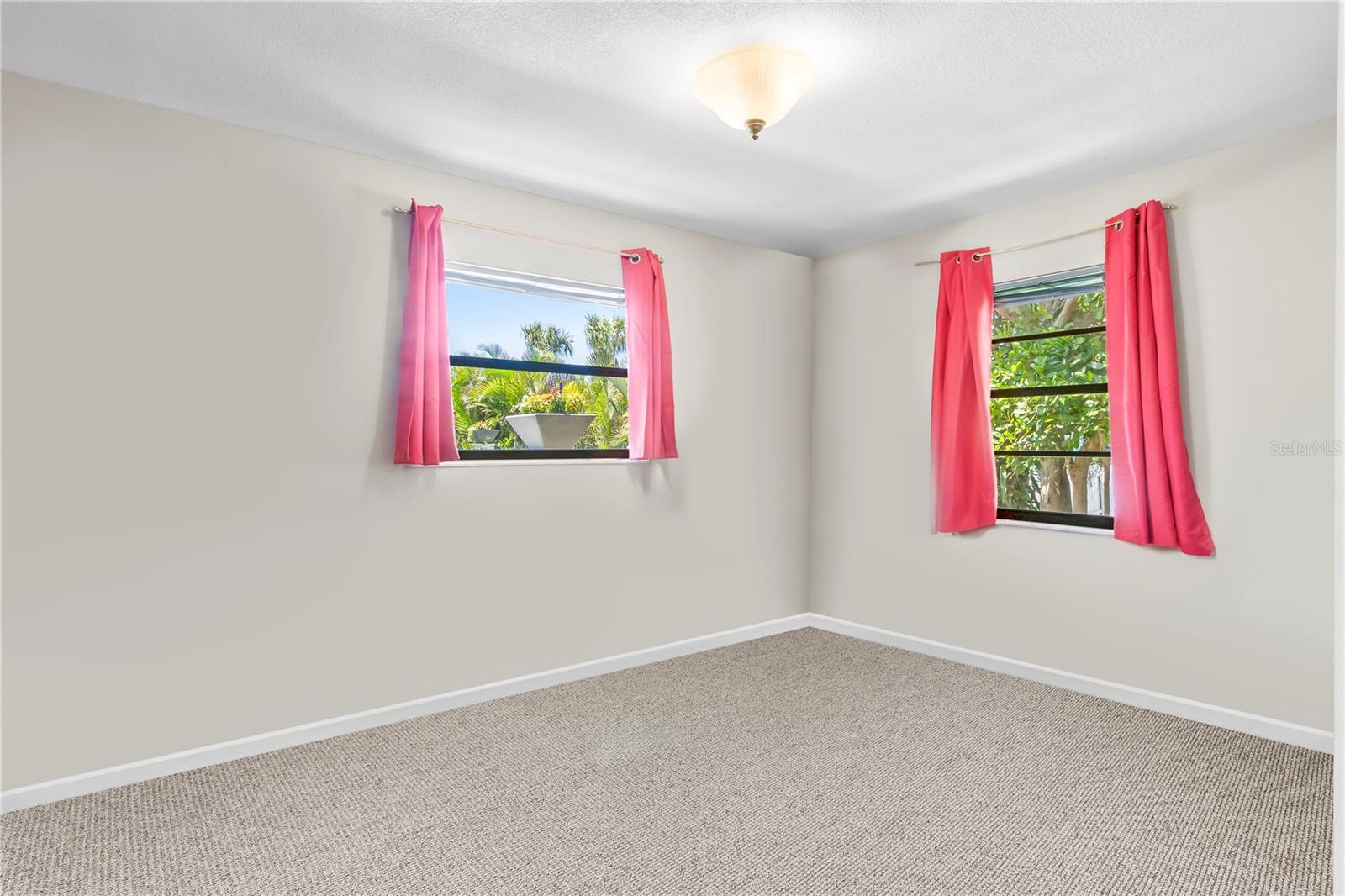 2504 HIBISCUS DR W, BELLEAIR BEACH, FL, 33786