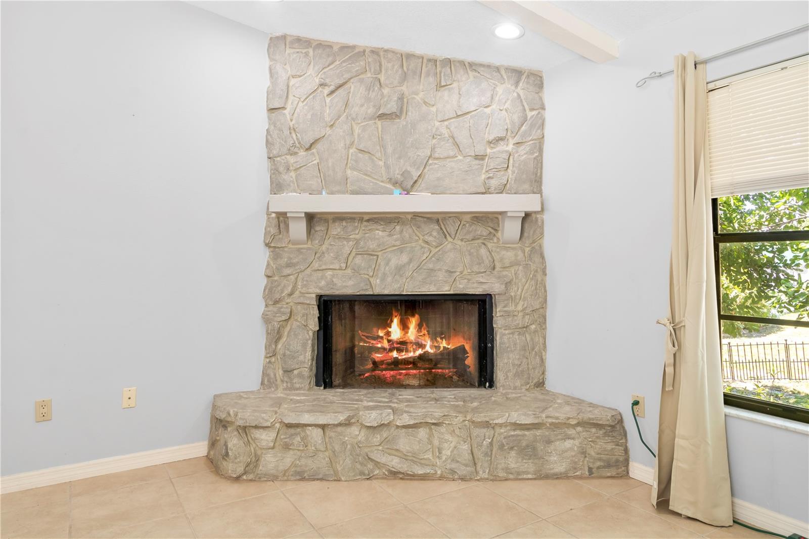 2504 HIBISCUS DR W, BELLEAIR BEACH, FL, 33786