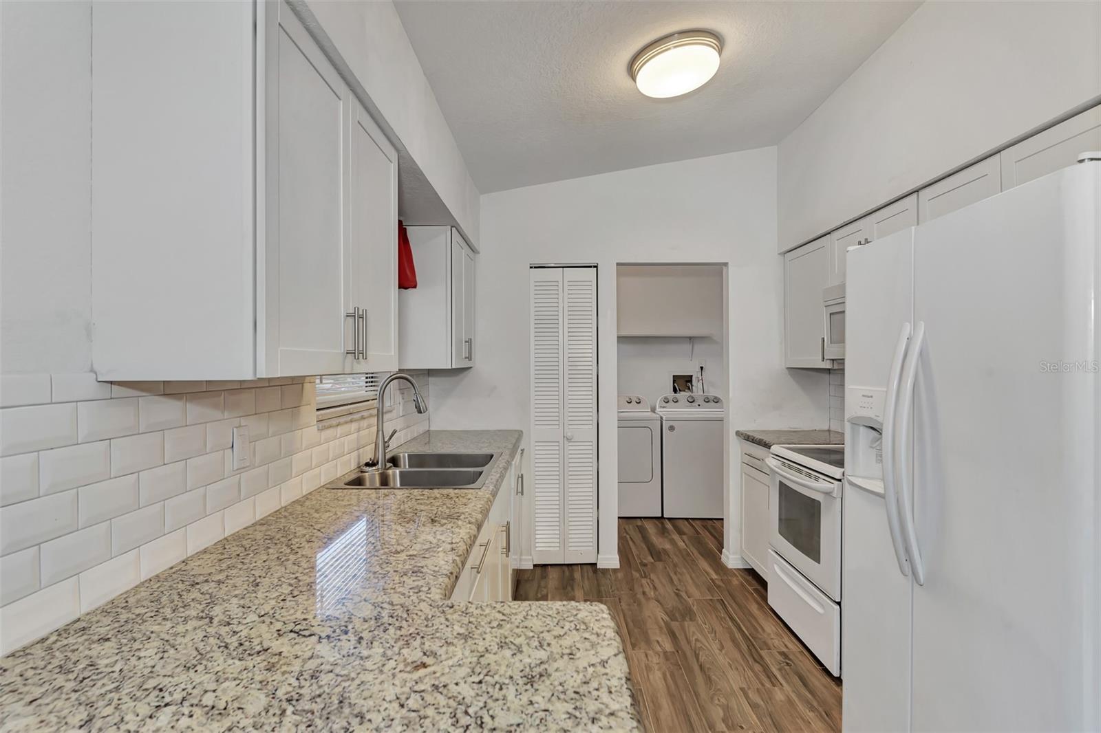 963 KENNWOOD TER NW, PORT CHARLOTTE, FL, 33948