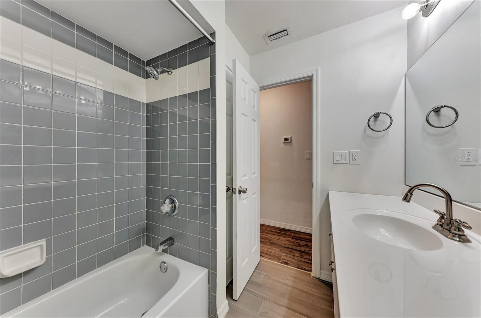 963 KENNWOOD TER NW, PORT CHARLOTTE, FL, 33948