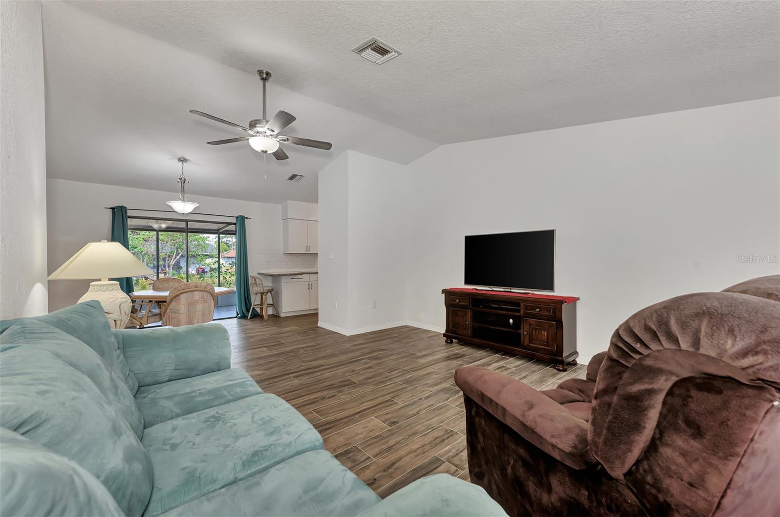 963 KENNWOOD TER NW, PORT CHARLOTTE, FL, 33948