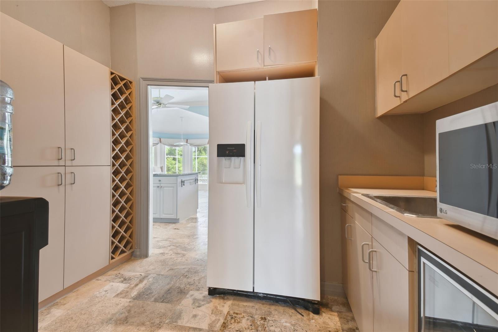 6109 WATERS WAY, WEEKI WACHEE, FL, 34607