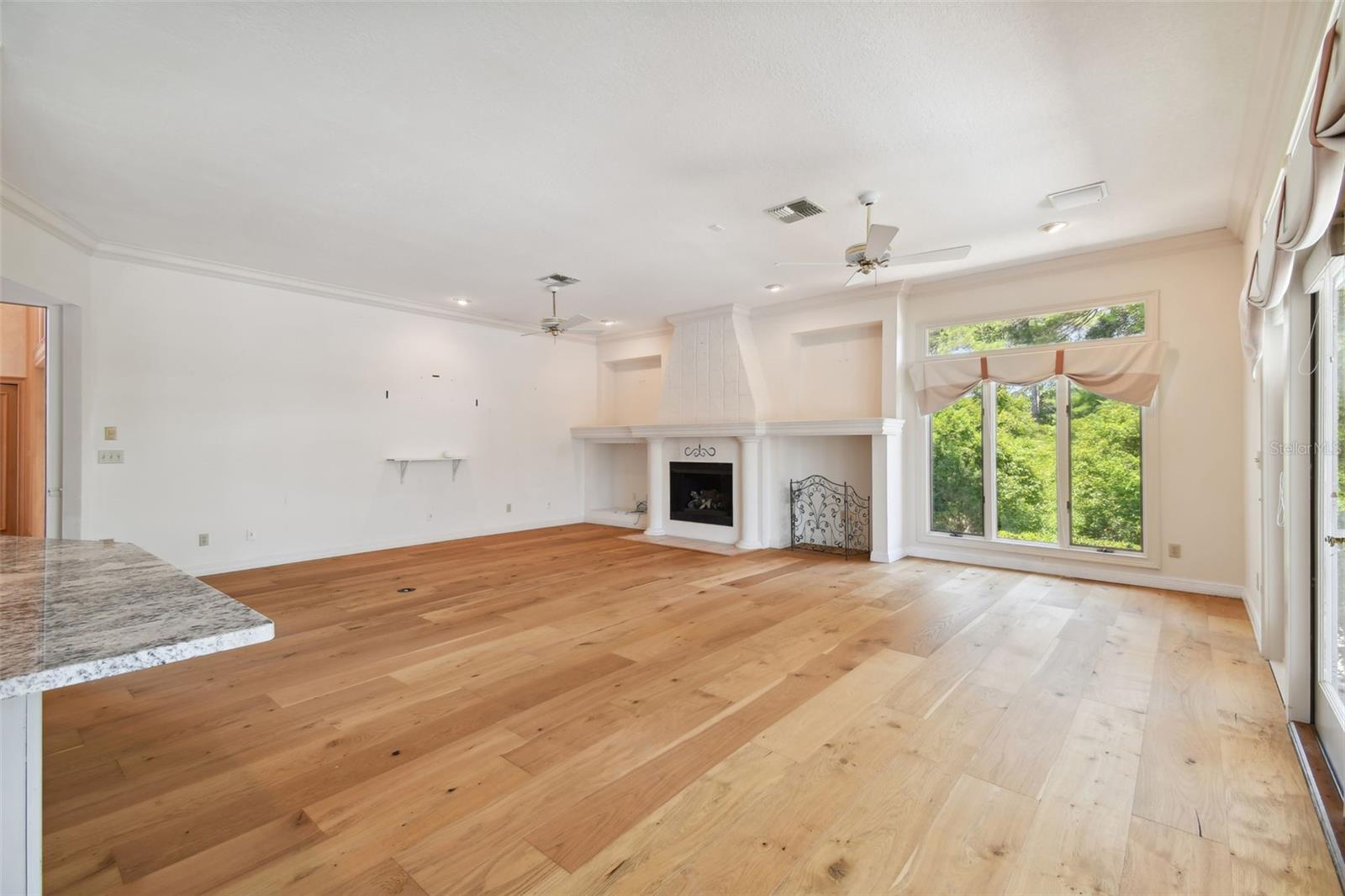 6109 WATERS WAY, WEEKI WACHEE, FL, 34607