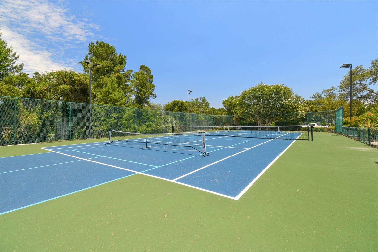 6109 WATERS WAY, WEEKI WACHEE, FL, 34607