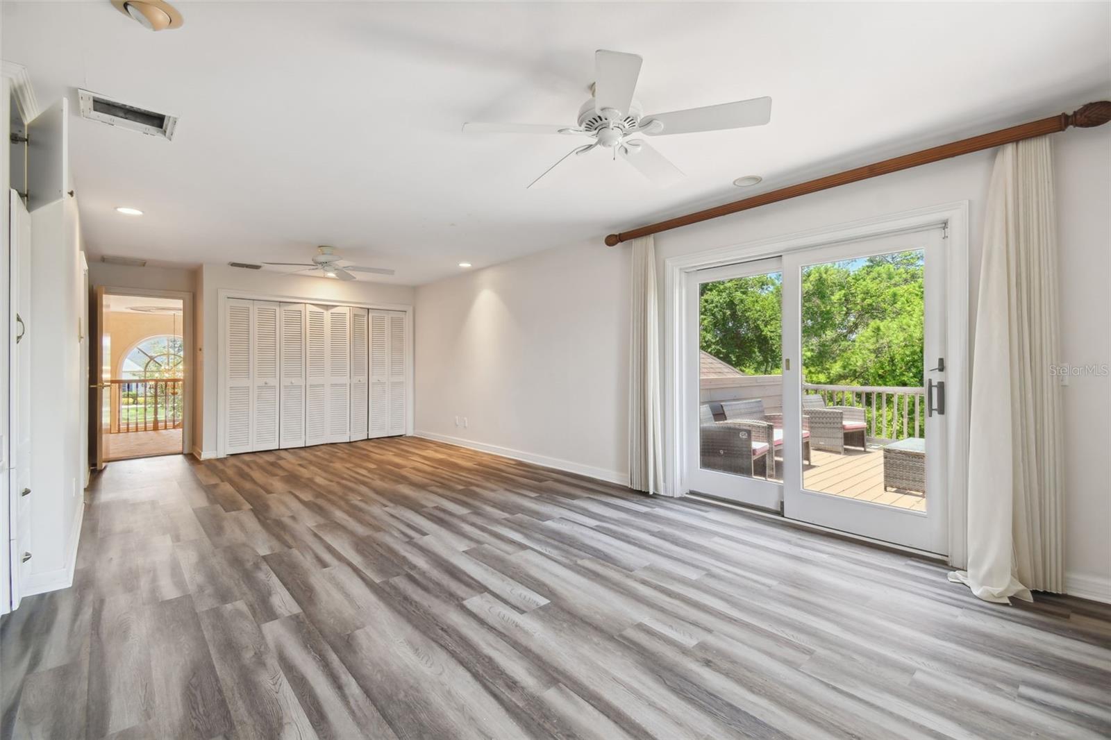 6109 WATERS WAY, WEEKI WACHEE, FL, 34607