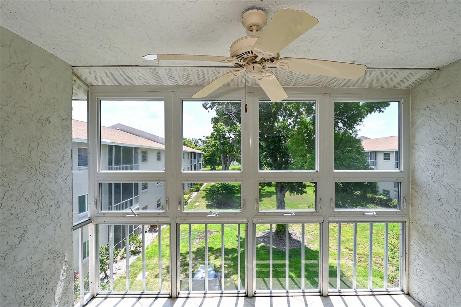 3981 MACEACHEN BLVD #330, SARASOTA, FL, 34233