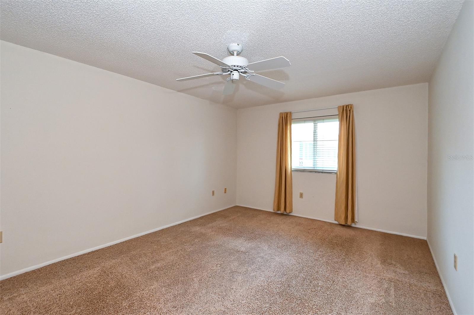 3981 MACEACHEN BLVD #330, SARASOTA, FL, 34233