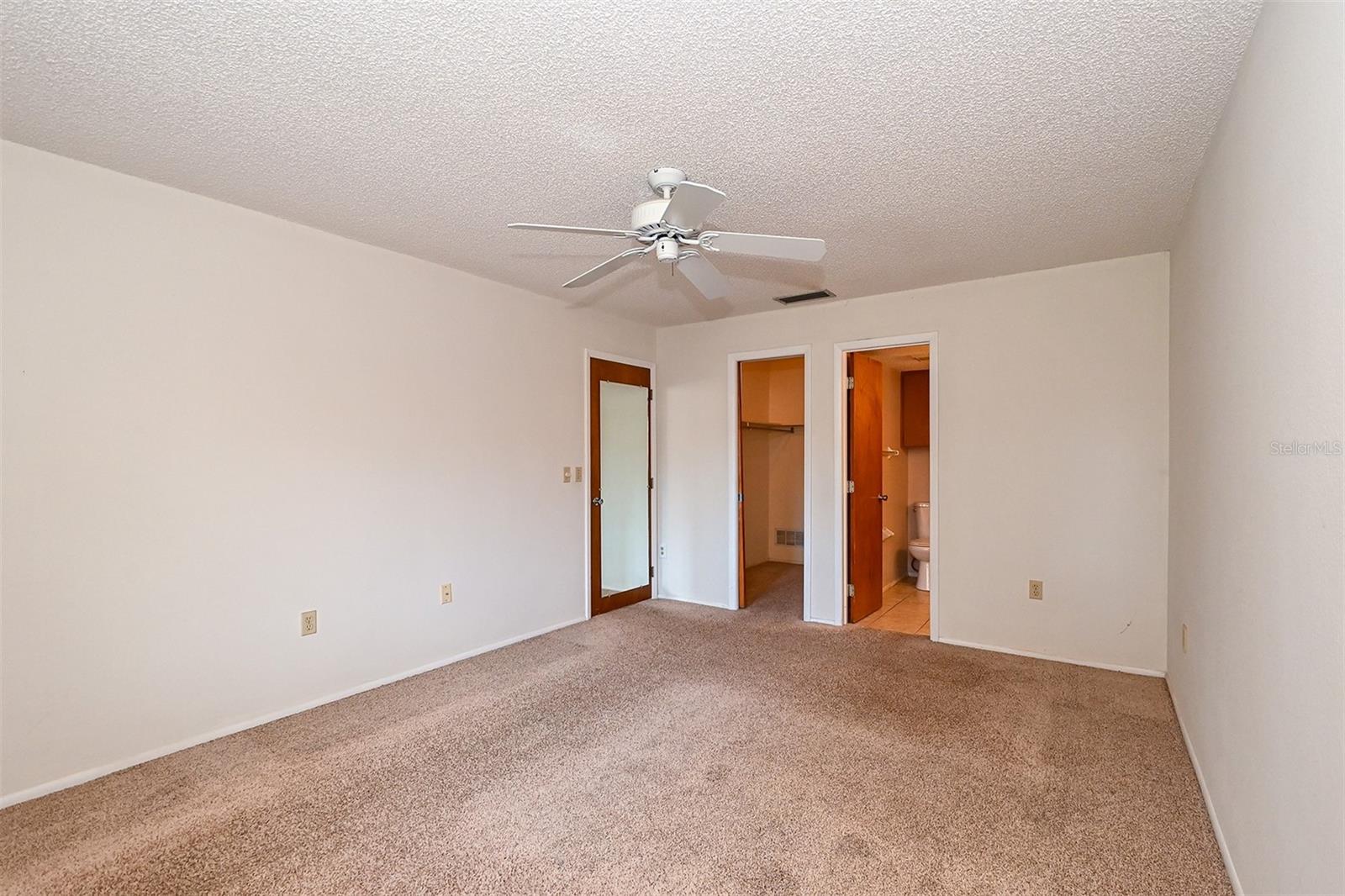 3981 MACEACHEN BLVD #330, SARASOTA, FL, 34233