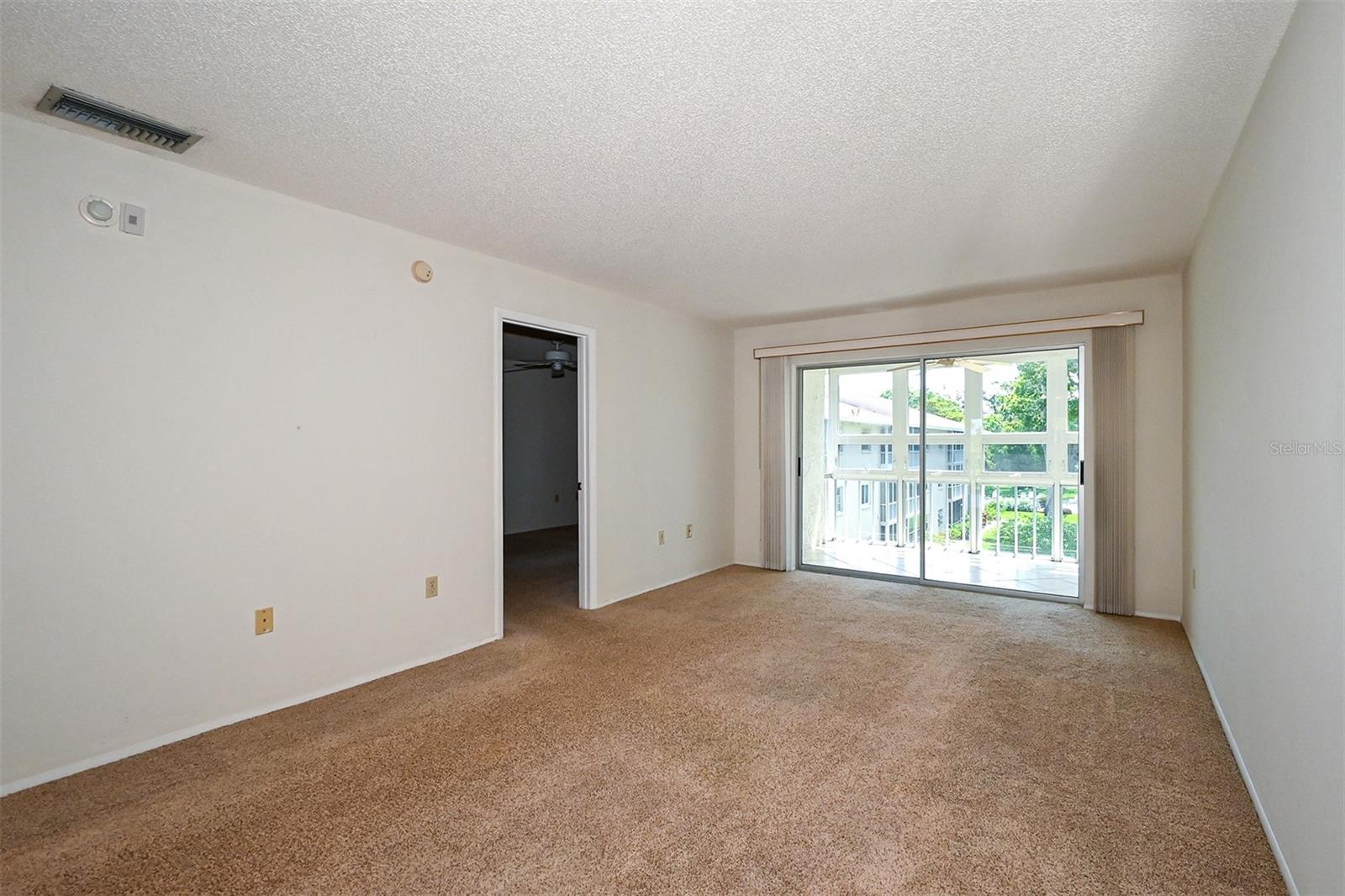 3981 MACEACHEN BLVD #330, SARASOTA, FL, 34233