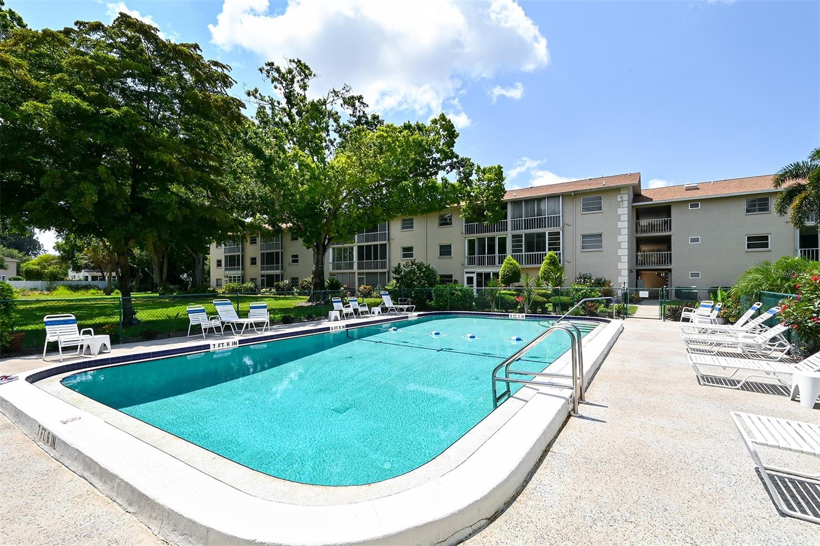 3981 MACEACHEN BLVD #330, SARASOTA, FL, 34233