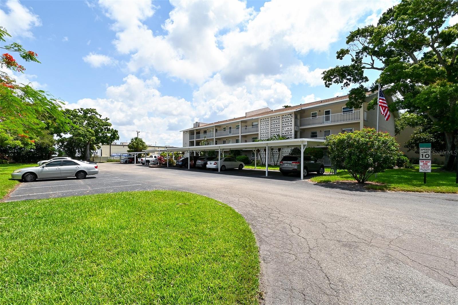 3981 MACEACHEN BLVD #330, SARASOTA, FL, 34233