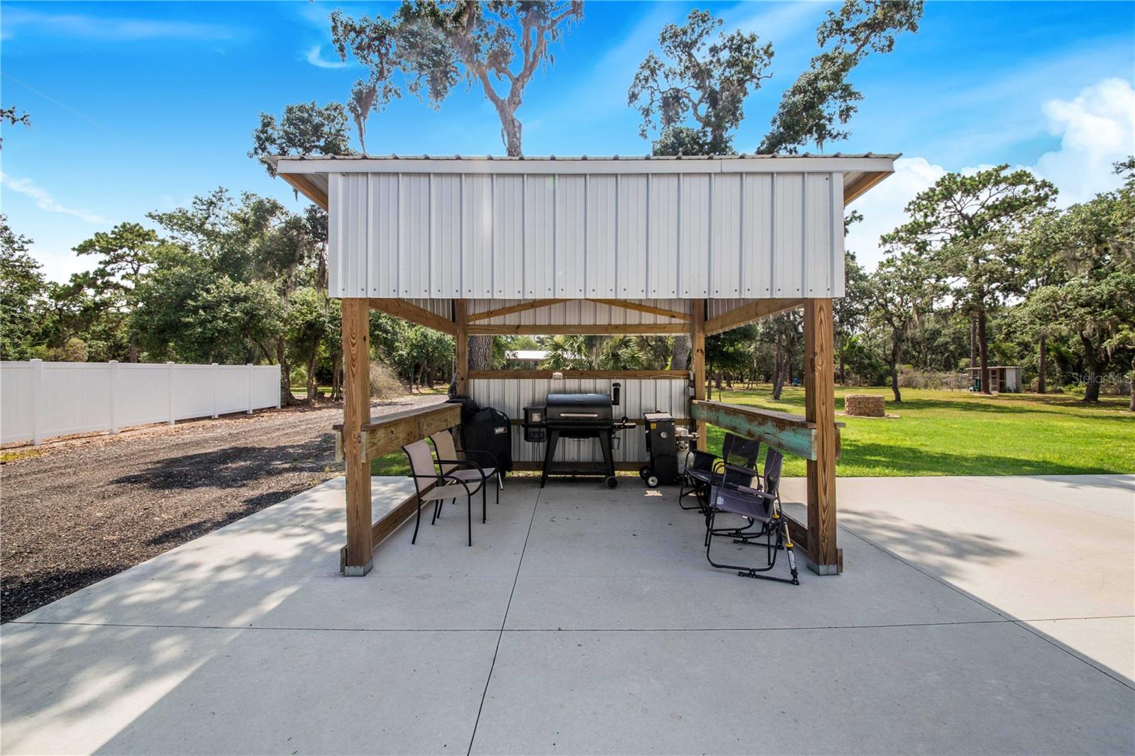 12510 LAKE HATCHINEHA RD, HAINES CITY, FL, 33844