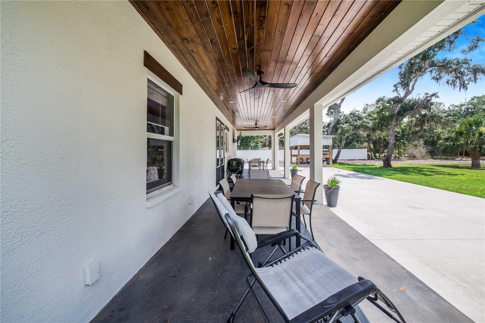 12510 LAKE HATCHINEHA RD, HAINES CITY, FL, 33844
