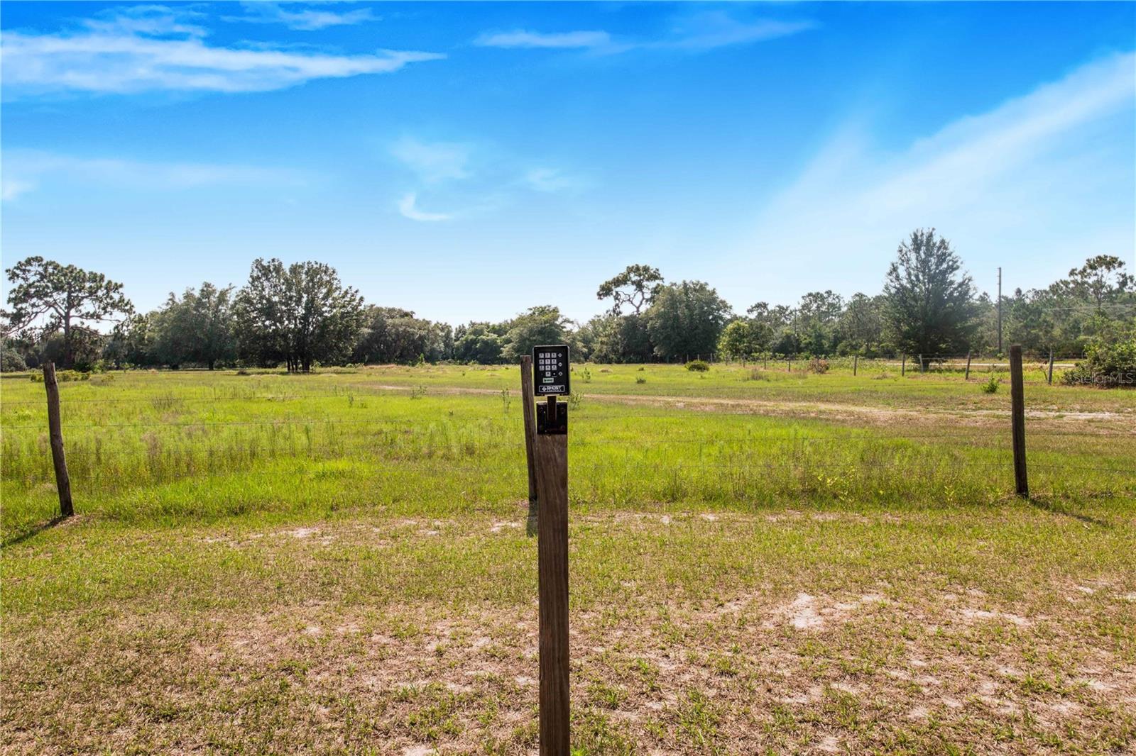 12510 LAKE HATCHINEHA RD, HAINES CITY, FL, 33844