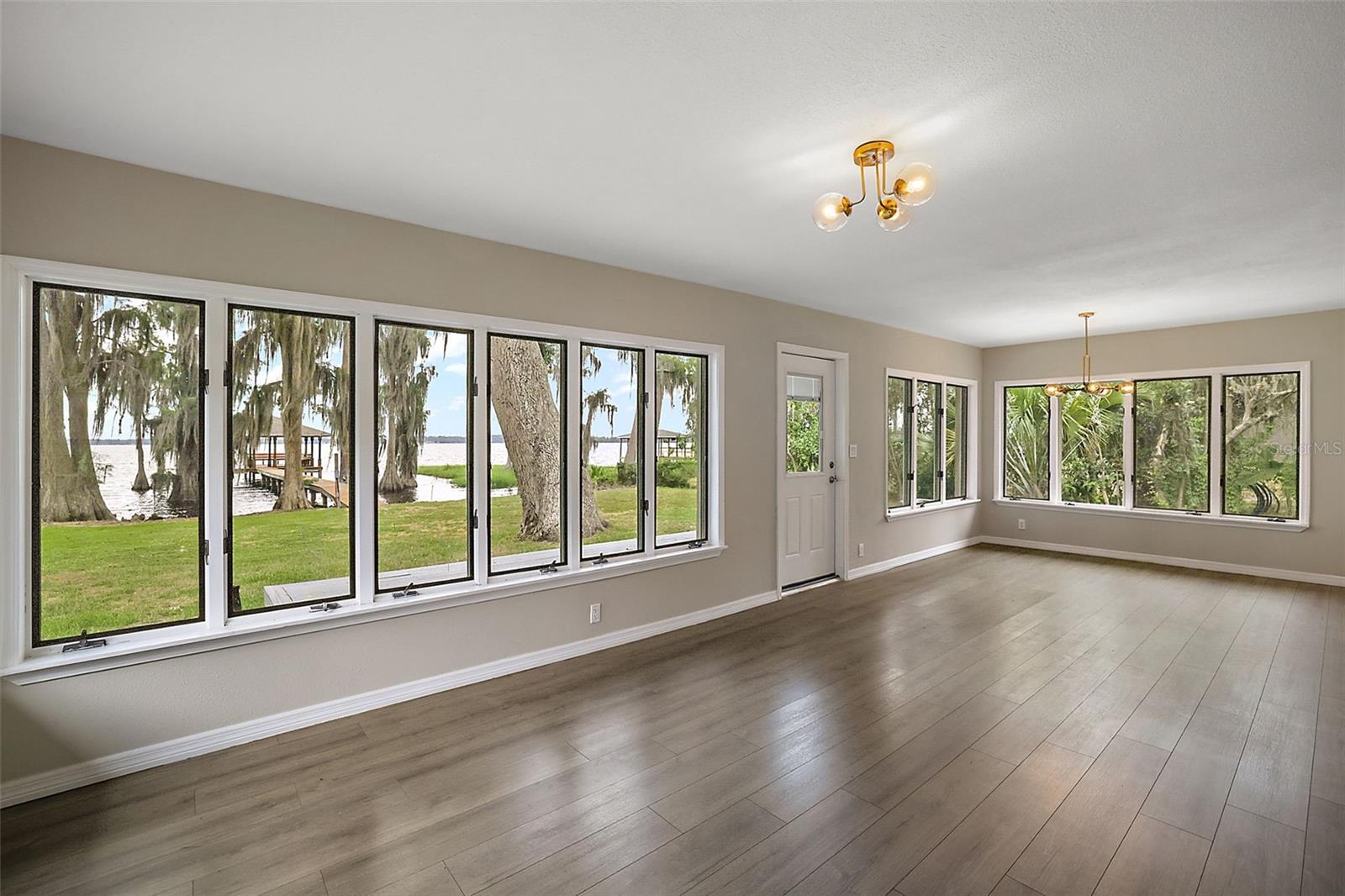 1261 W LAKESHORE DR, CLERMONT, FL, 34711