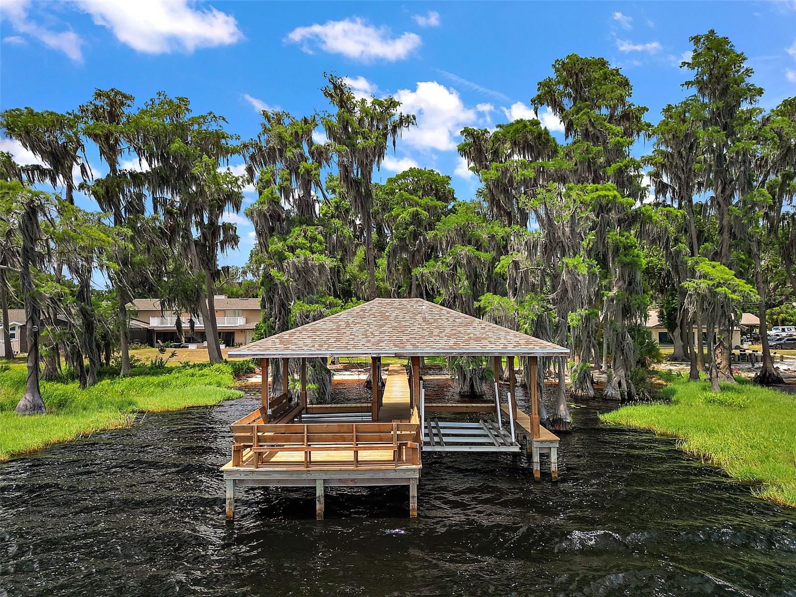 1261 W LAKESHORE DR, CLERMONT, FL, 34711