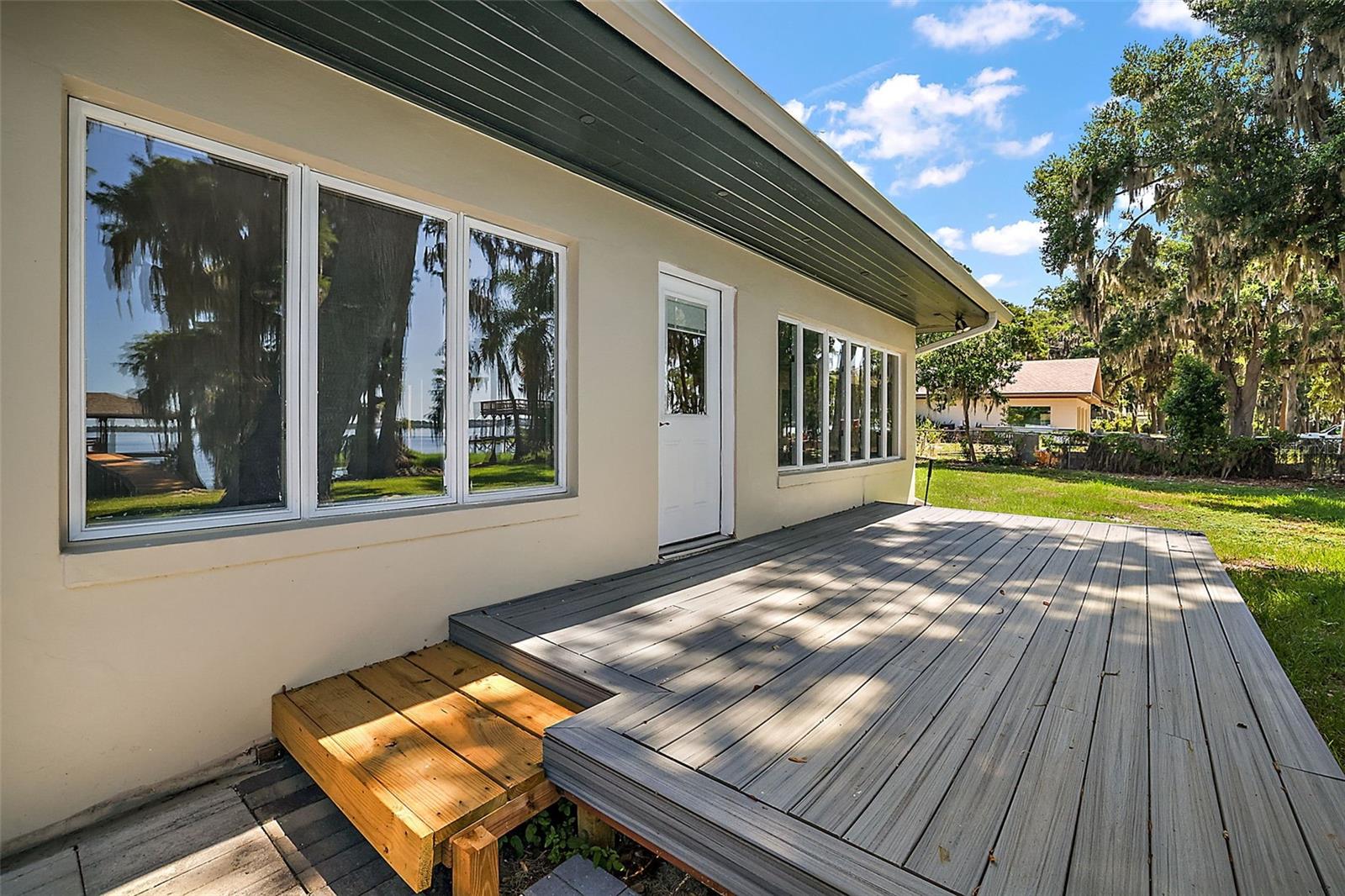 1261 W LAKESHORE DR, CLERMONT, FL, 34711