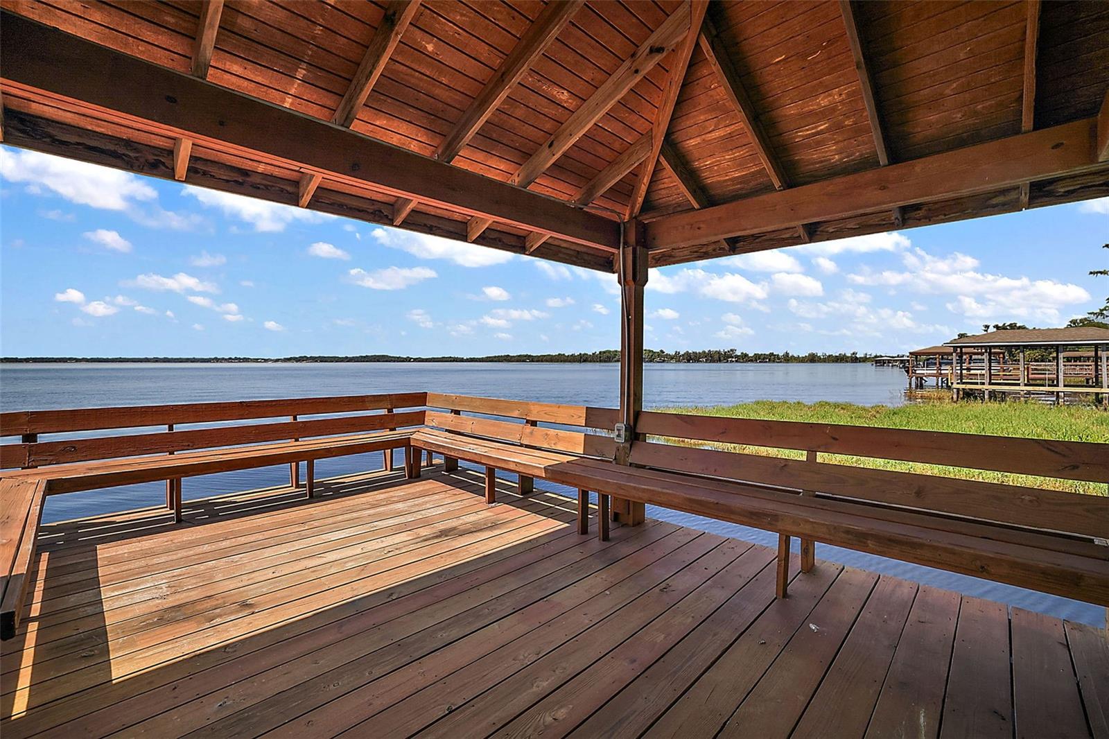 1261 W LAKESHORE DR, CLERMONT, FL, 34711