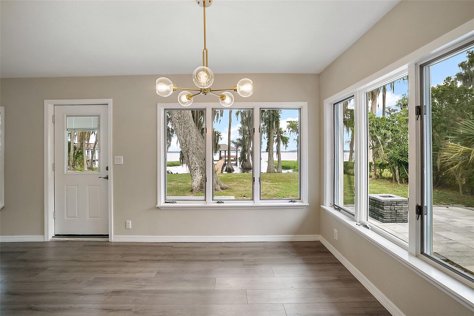 1261 W LAKESHORE DR, CLERMONT, FL, 34711