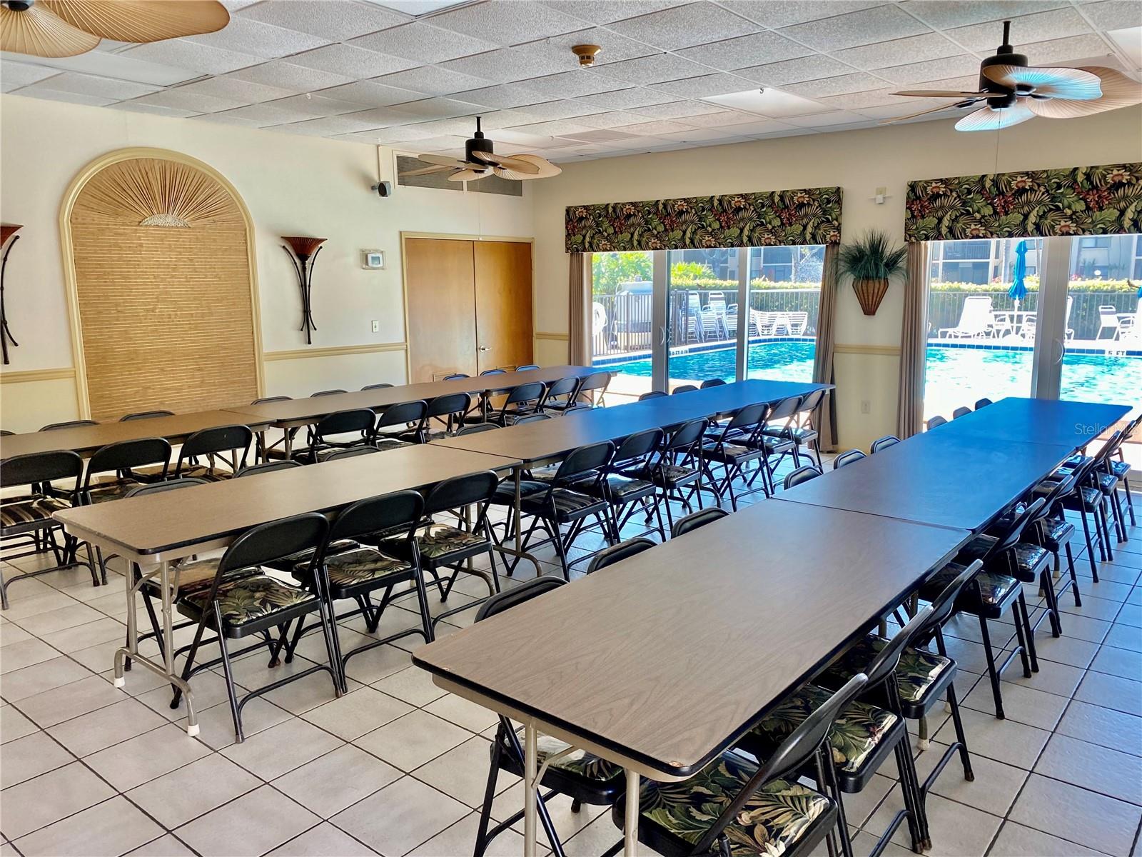 390 301 BLVD W #1B, BRADENTON, FL, 34205