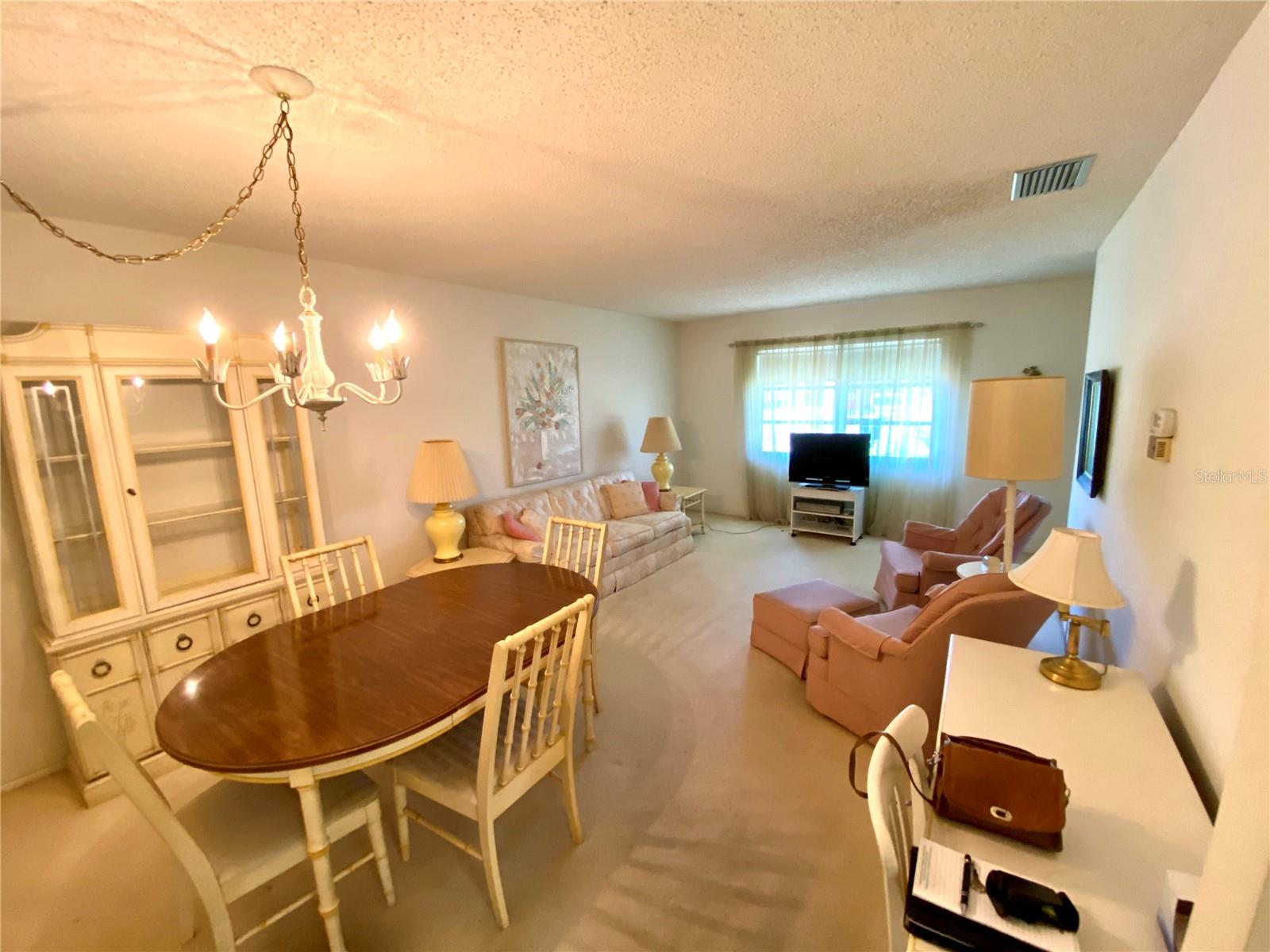 390 301 BLVD W #1B, BRADENTON, FL, 34205