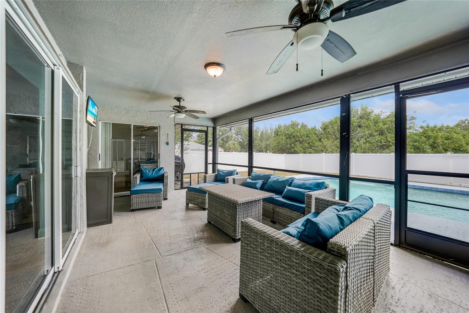 21220 PEMBERTON AVE, PORT CHARLOTTE, FL, 33952