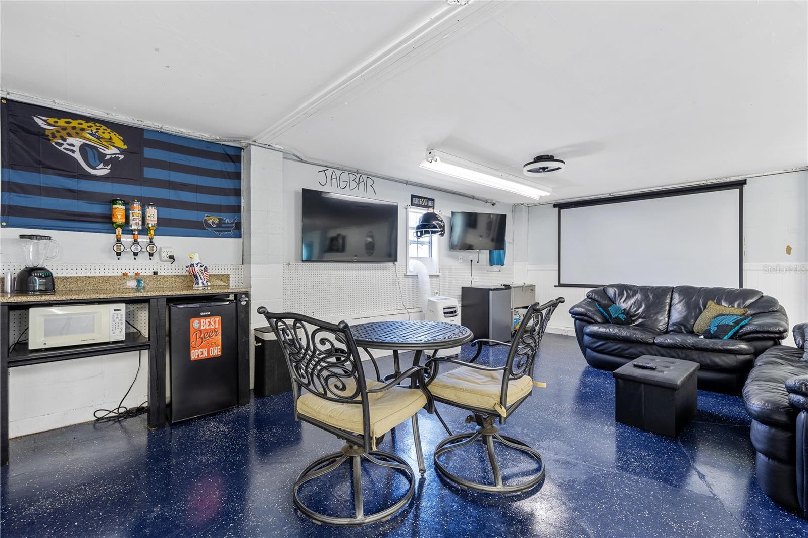 9 FLAGLER DR, PALM COAST, FL, 32137