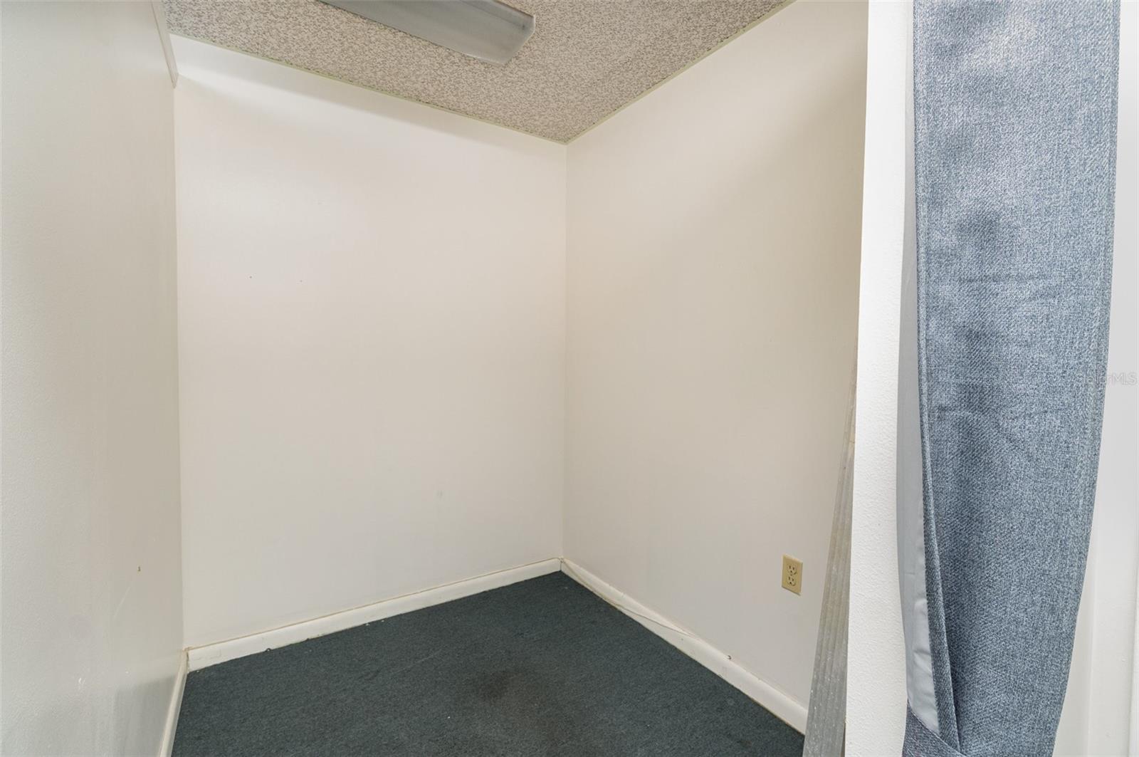 6005 SILVER STAR RD, ORLANDO, FL, 32808